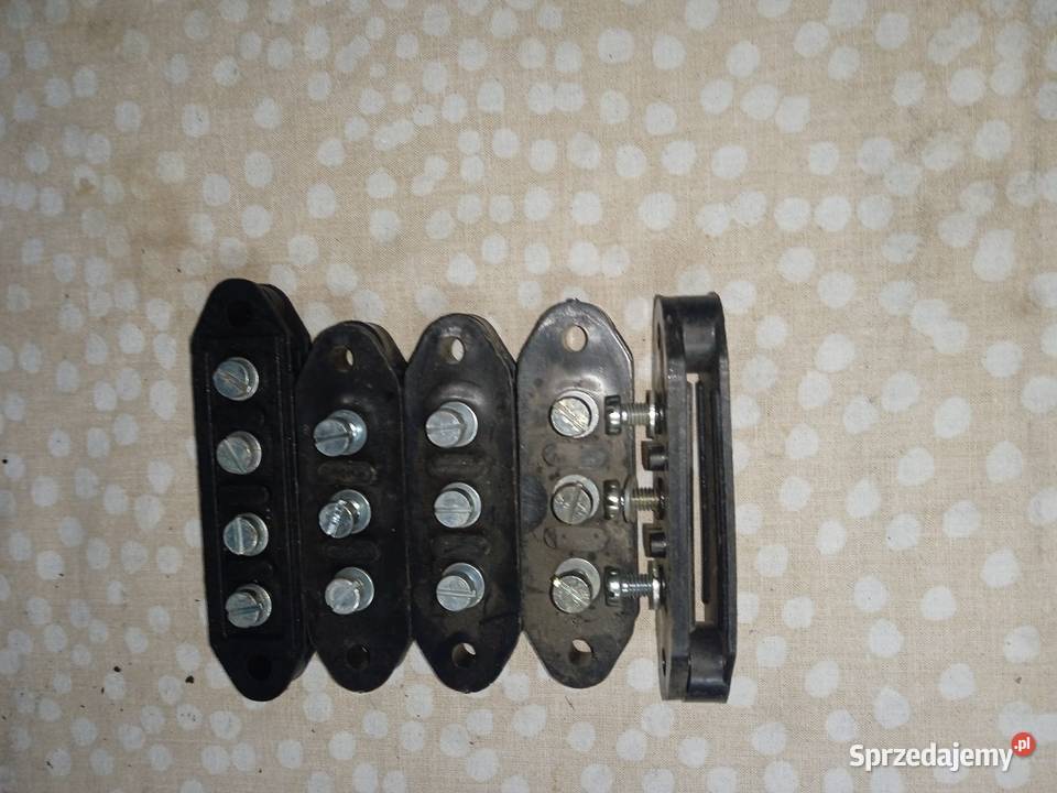 Kostki do kabli z czasów PRLu do Ursus i Zetor Pruszcz Gdański