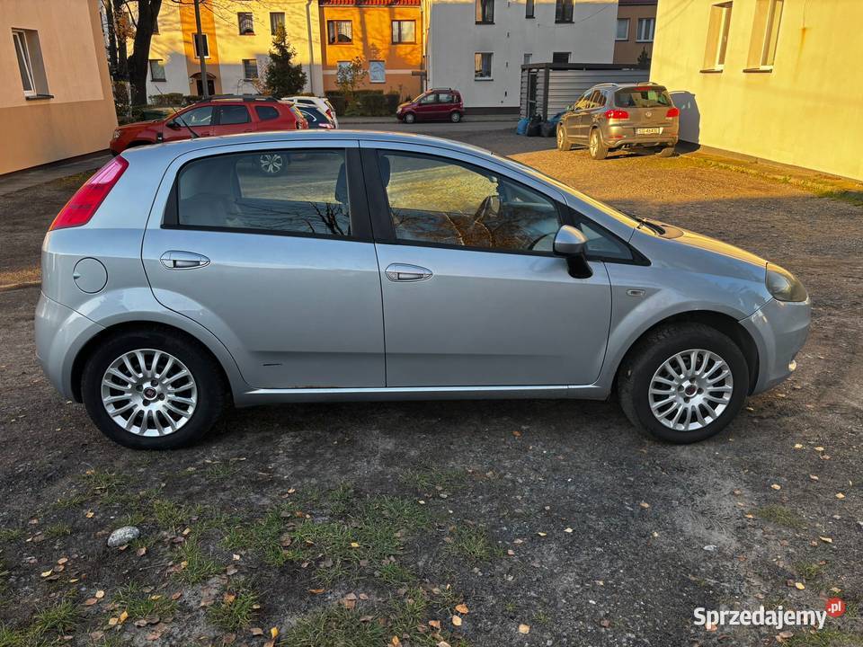 Fiat Grande Punto Actual 14 8V Estiva BlueMe nieuszkodzony Gliwice