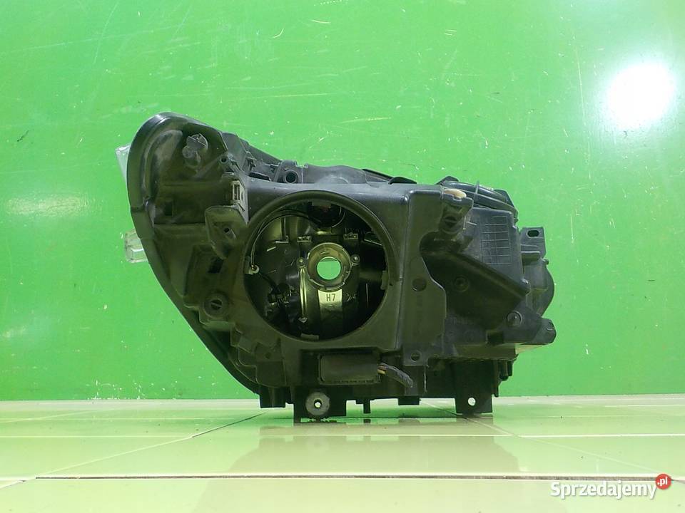 BMW 1 F21 13r 1115 HB 3D lampa lewa przod Suków