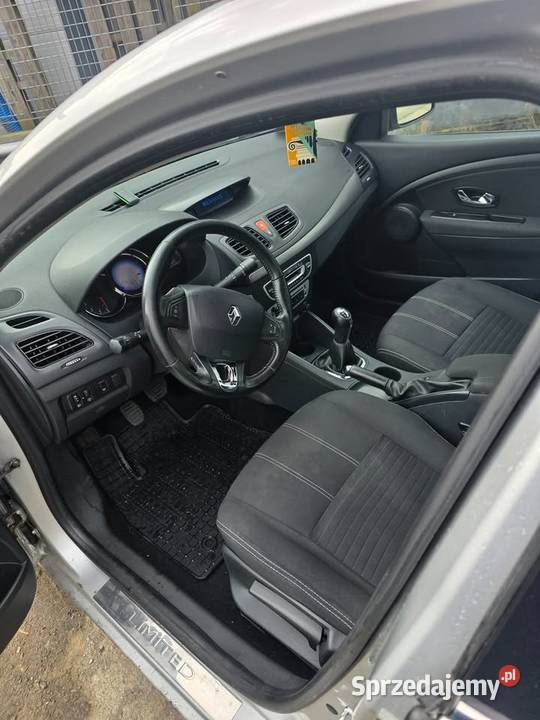 Renault Fluence 16 benzyna 115 2016r