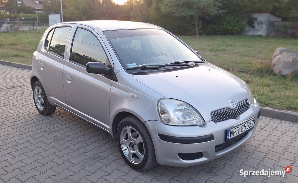Toyota Yaris 2004 10 klima sprawna i niezawodna Zarejestrowany w Polsce Motoryzacja Pruszków