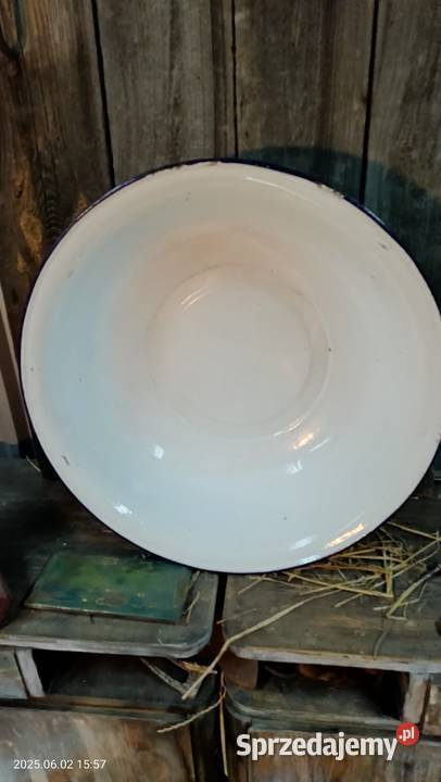 Stara emaliowana miednica