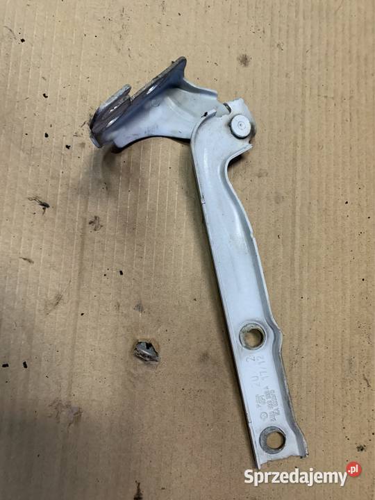 Zawias maski 5N0823301A vw tiguan 5N lift LC9A osobowe