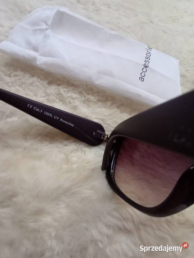 AccessoriesDuże bogato zdobione okulary sprzedam