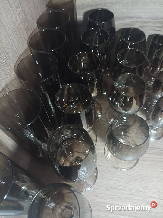 Kieliszki dymione i literatki z PRL Bieruń