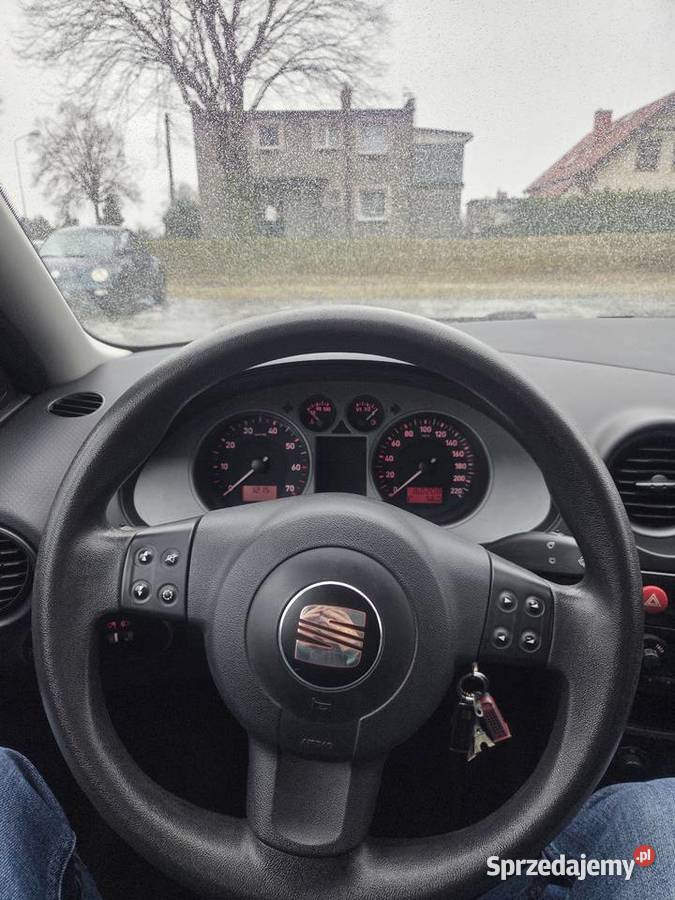 Seat Ibiza 14 III 14 85 2009 czerwony Oleśnica sprzedam