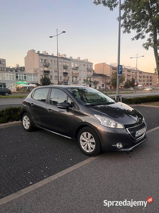 Peugeot 208 I 12 Salon Polska Serwis Bezwypadek Warszawa
