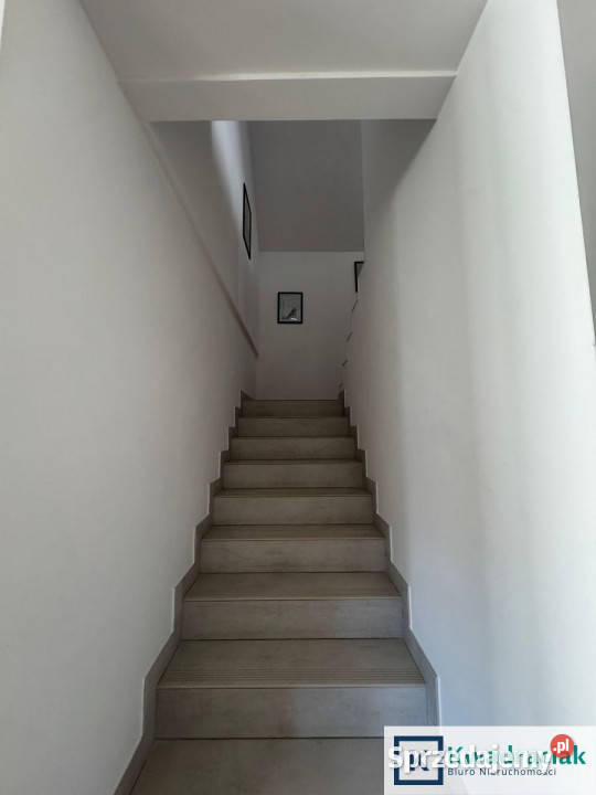 Dom wolnostojący 270m2 Iwla Nieruchomości