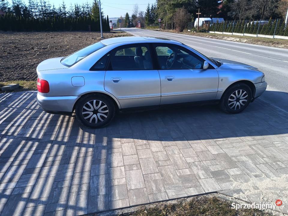 Audi A4 B5 19 TDI bezawaryjny prosty idealny na