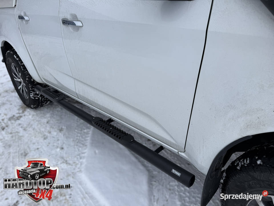 Stopnie boczne z nakładkami plastikowymi Czarne Pasłęk