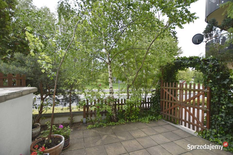 Wynajmę stanowisko fryzjerskie fryzjerce Warszawa sprzedam