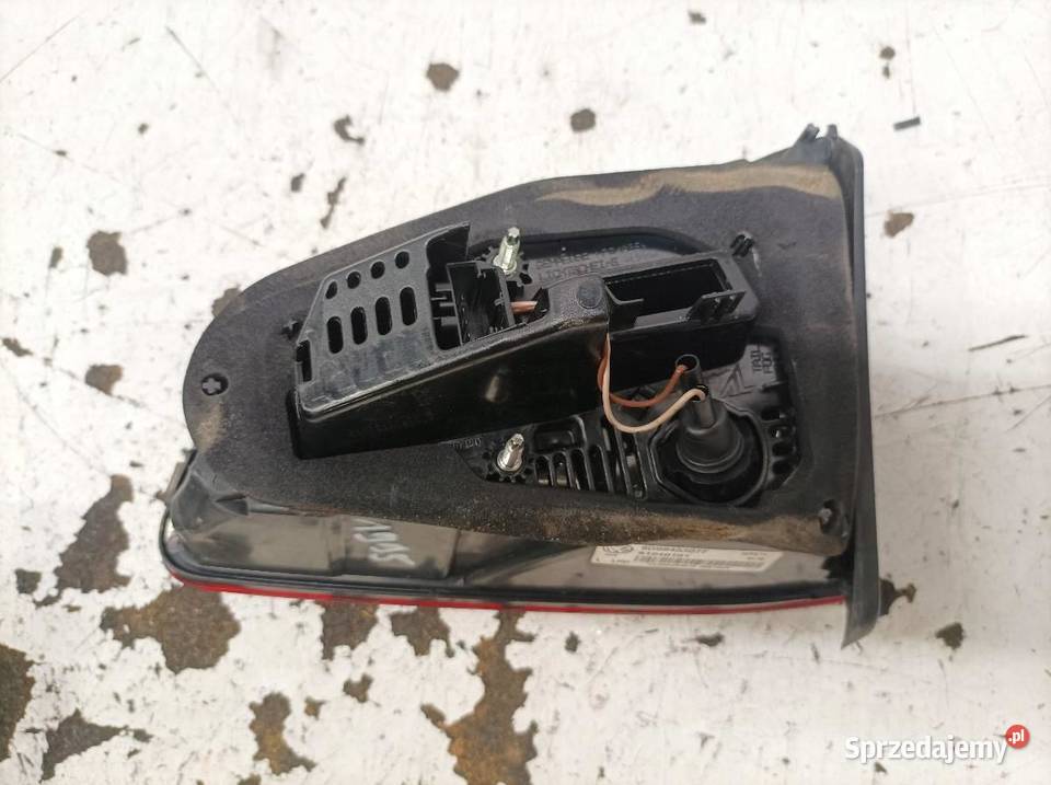 LAMPA TYŁ W KLAPĘ LEWA LED 5D HB GTI 5G0945307F świętokrzyskie
