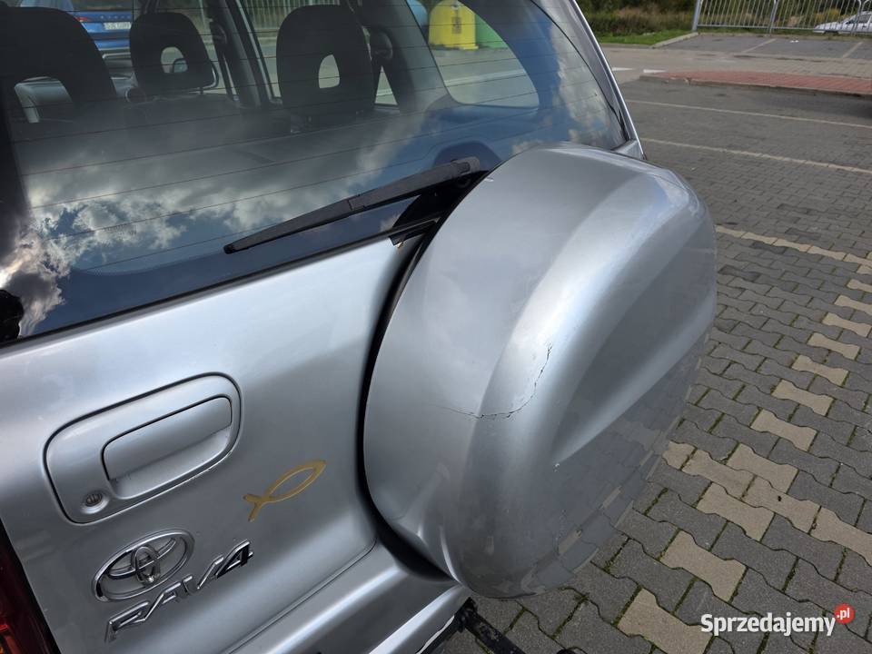 Toyota RAV4 20 D4D 116 doinwestowany światła przeciwmgielne