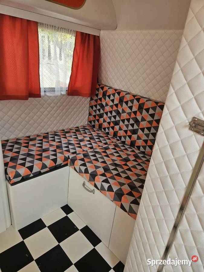 Przyczepa kempingowa retro toaleta Lębork