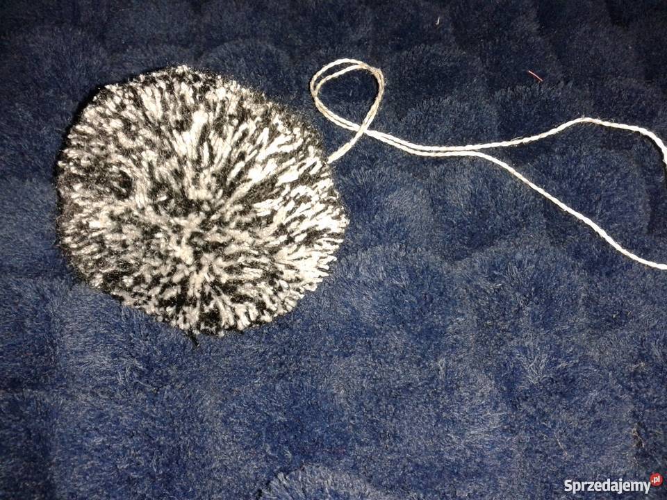 Pompony czapek Chełm