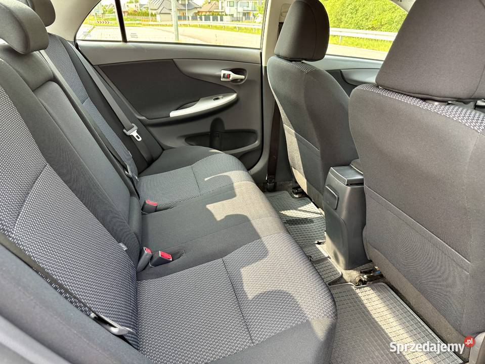 Toyota Corolla 16 benzyna Salon Polska I CD