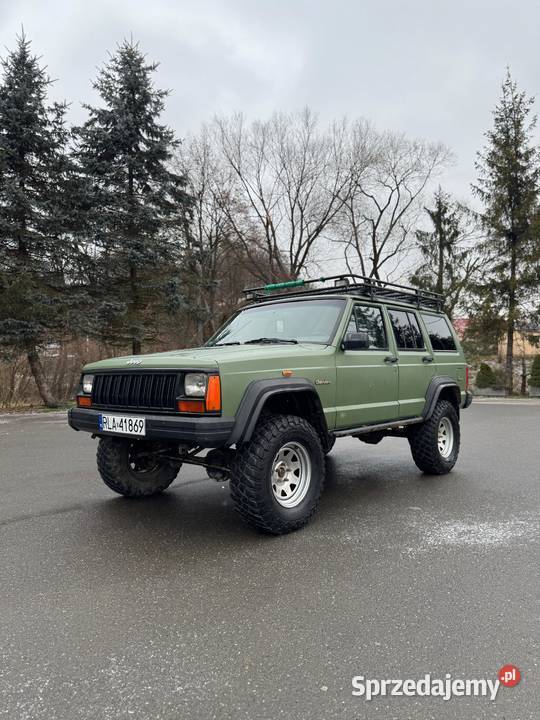 Sprzedam jeep cherokee xj 25 z lpg 125KM Zagórz