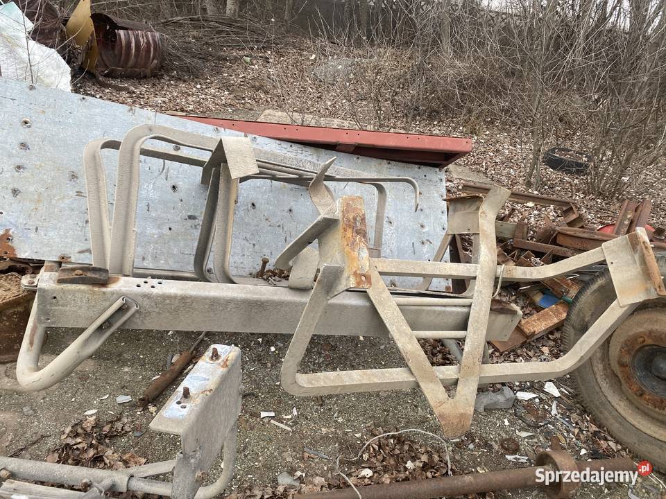 Kosze na koło zapasowe naczepa standard mega Żmigród