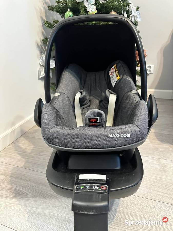 MaxiCosi Fotelik Samochodowy z bazą Maxi Cosi Błonie