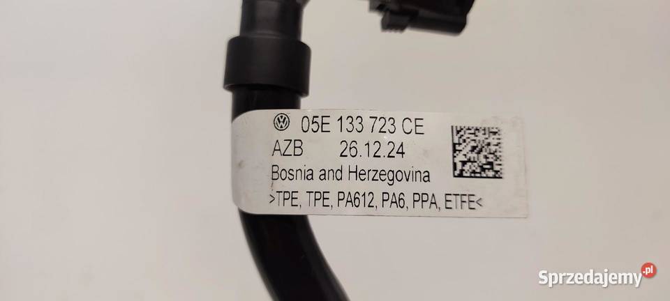 VW TAYRON PRZEWÓD PALIWA 05E133723CE osobowe Przewody paliwowe Przewody paliwowe sprzedam