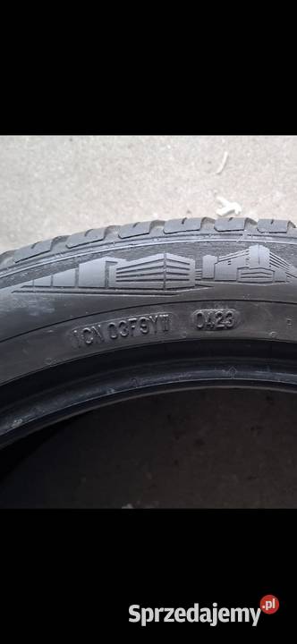Opony 2x Continental Allseason 225 45 19 96W XL Turek sprzedam