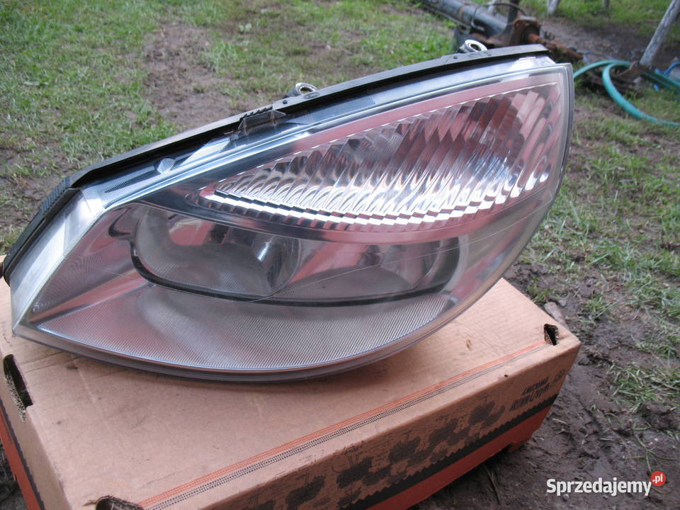 reflektor lampa przód renault scenik II Lublin