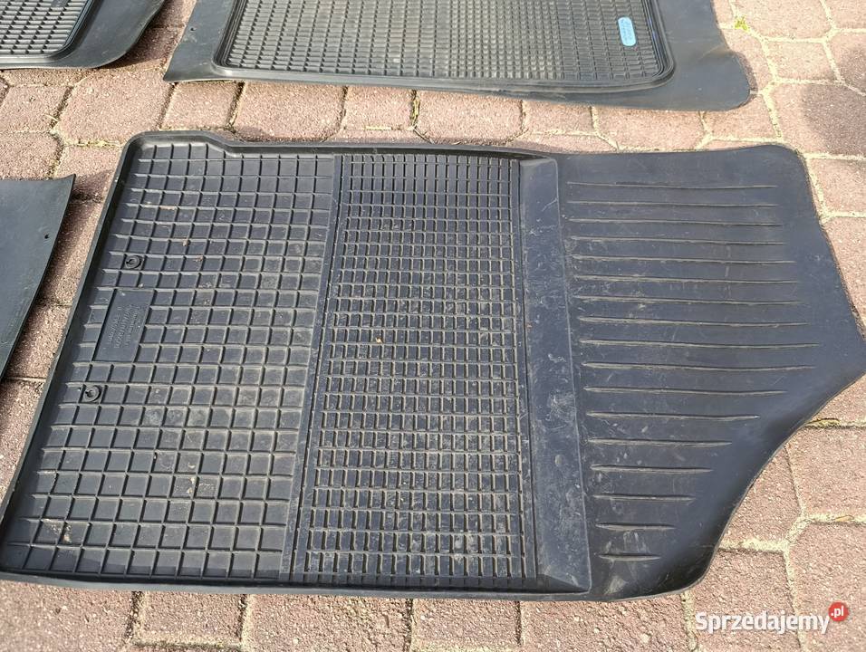 Dywaniki gumowe Fiat Albea Siena Palio komplet 4 Radom sprzedam