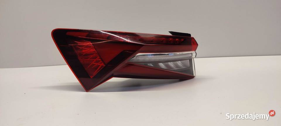 SKODA KODIAQ LAMPA LEWY TYŁ 565945207B