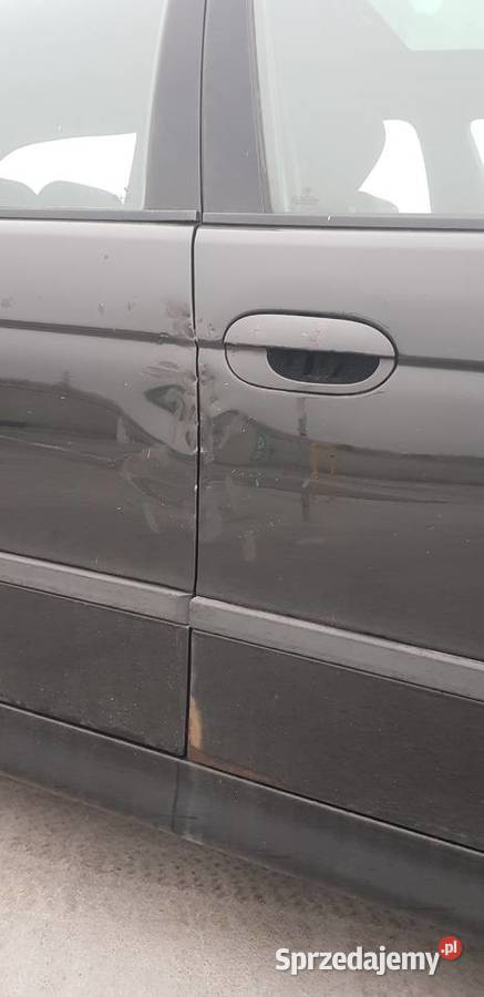 BMW E39 520i 2002 170KM