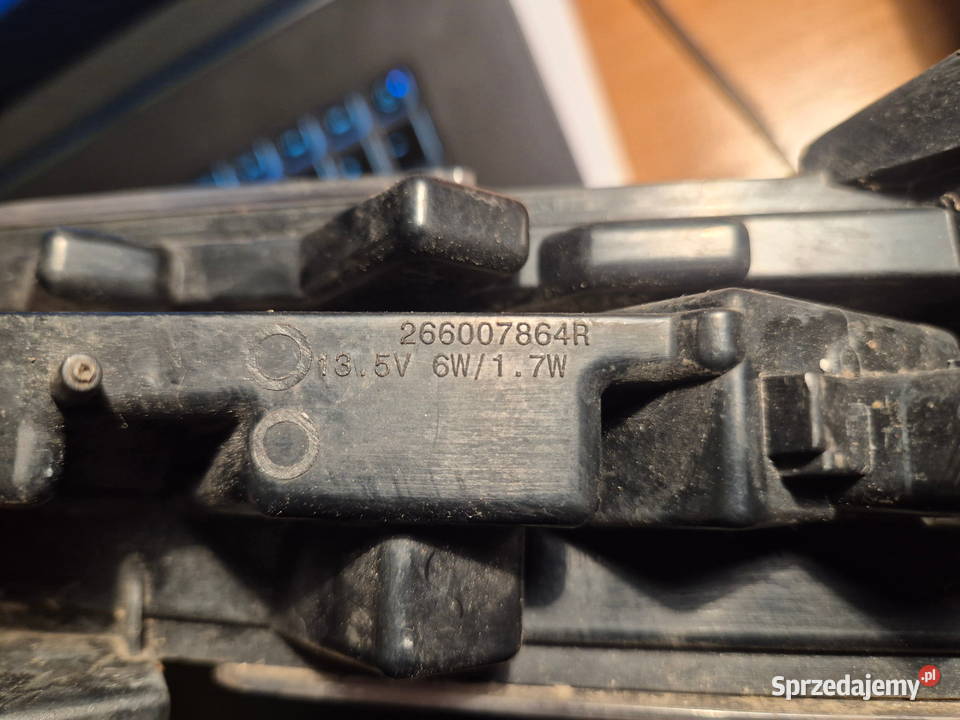 RENAULT CLIO IV LIFT ŚWIATŁO LED DRL PRAWE Światła do jazdy dziennej DRL