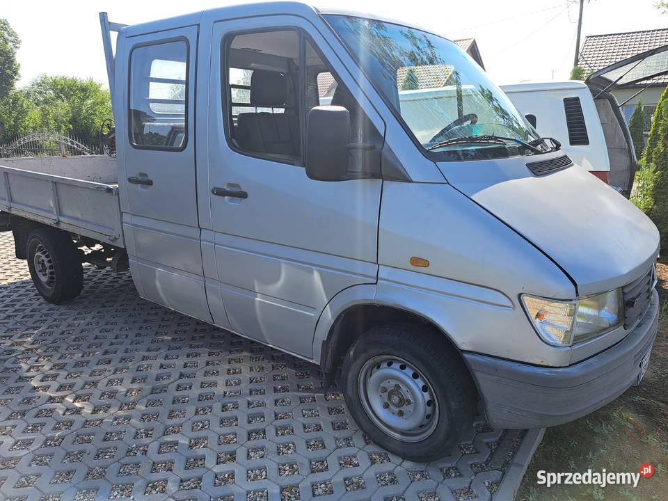 Mercedes 208 23d doka Golub-Dobrzyń