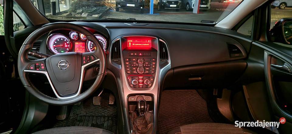 Opel Astra J 16 BENZYNA 2016r POLSKI SALON 2 Wrocław