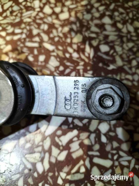 Podpora rury wydechowej skrzyni biegów AUDI A4B9