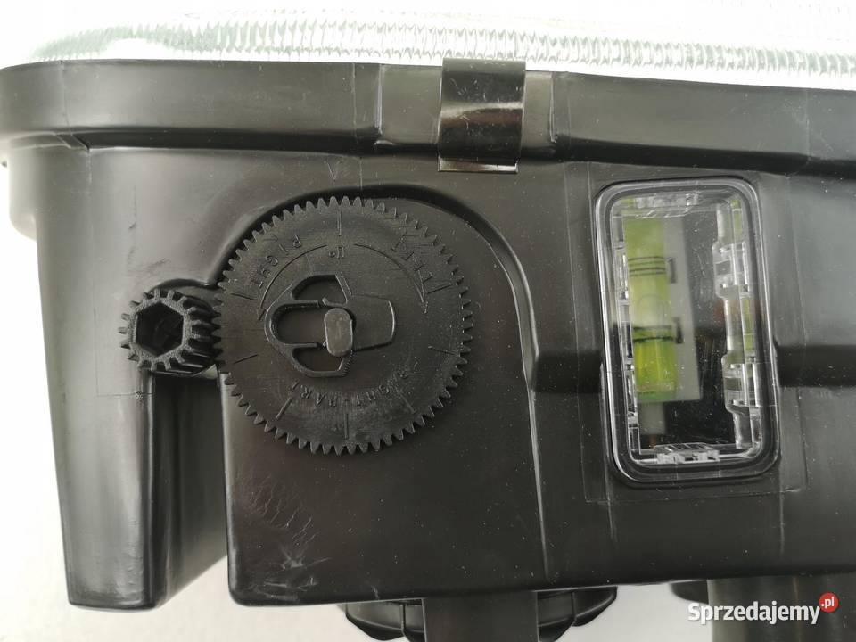 LAMPA PRAWY PRZÓD VOLVO 850 9497 lubelskie