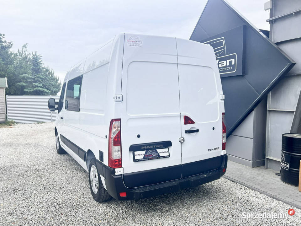 Renault Master średniak 7 osobowy brygadówka