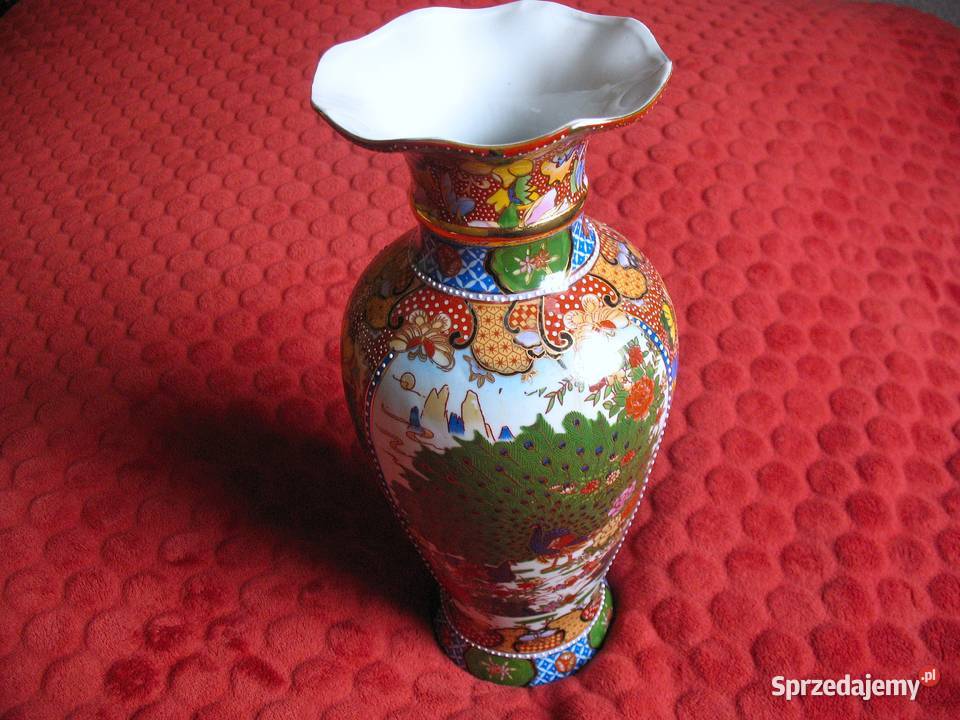 Wazon Misternie zdobiony złoty relief porcelana mazowieckie Siedlce