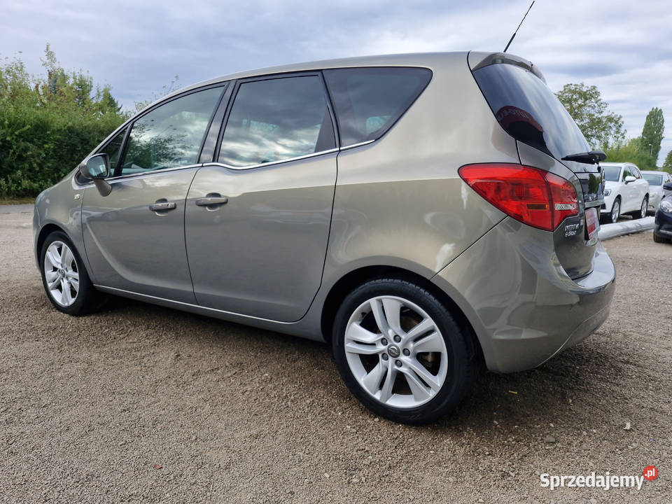 14 benz Cosmo gwarancja serw ASO stan salonowy garażowany Kraków