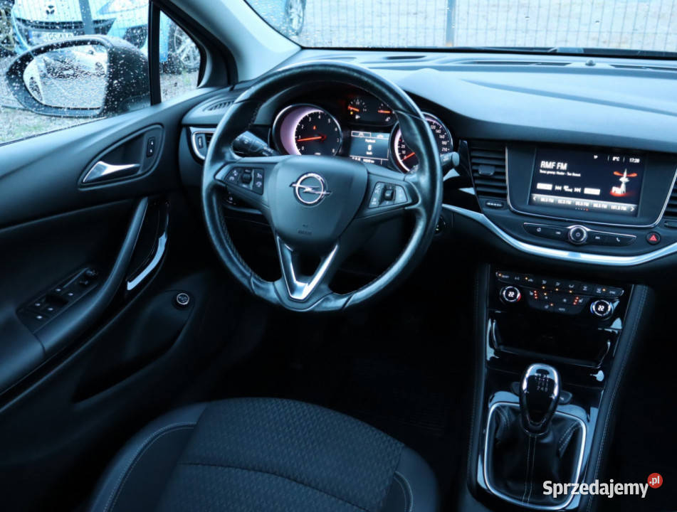 Opel Astra 14 T wielofunkcyjna kierownica Piaseczno