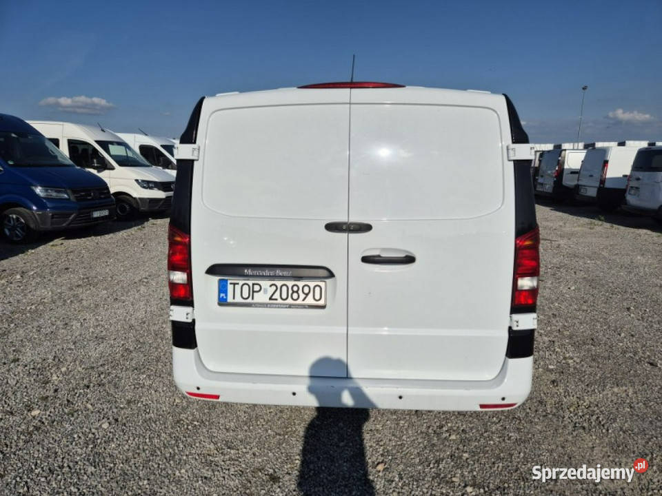 Mercedes Vito biały Samochody dostawcze Komorniki sprzedam