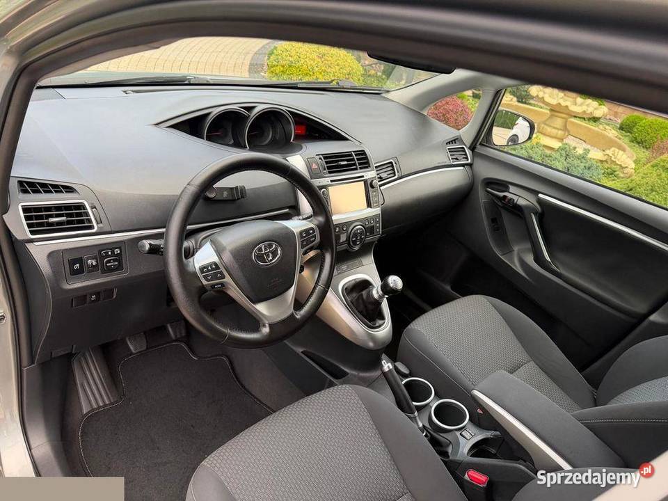 Toyota Verso 20 D4D 5Sitzer 124 2014r Możliwa Krotoszyn