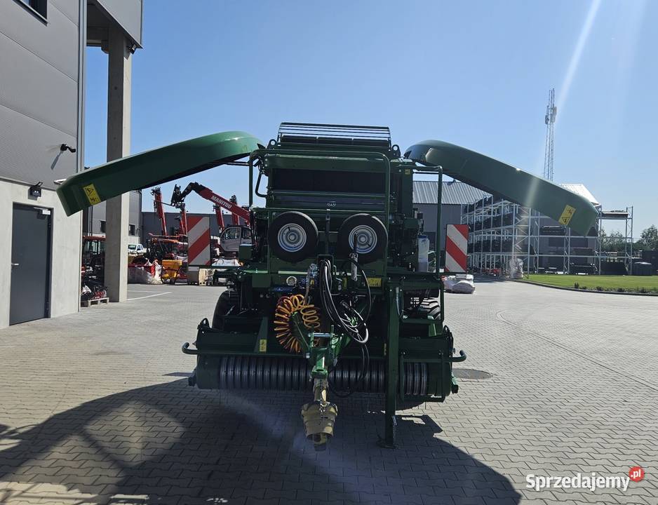 Prasa rolująca zmiennokomorowa McHale V6760 Strzeszkowice Duże