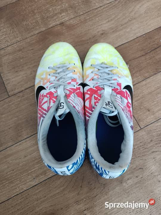 Buty piłkarskie Nike Ousadia Alegria Neymar JR Poznań