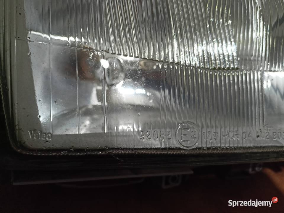 Mercedes W202 lampy przód prawa reflektor