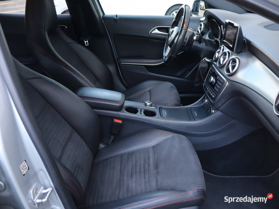 Mercedes GLA GLA 250 4MATIC automatyczna śląskie Katowice sprzedam