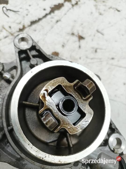 POMPA VACUM 30 D M57 Bmw Seria 7 IV 20012008 E65 Rok produkcji 2002