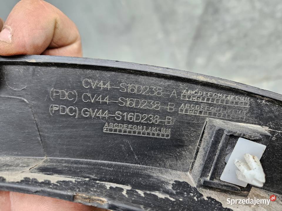FORD KUGA MK2 LISTWA BŁOTNIKA PRAWA PRZÓD Międzychód