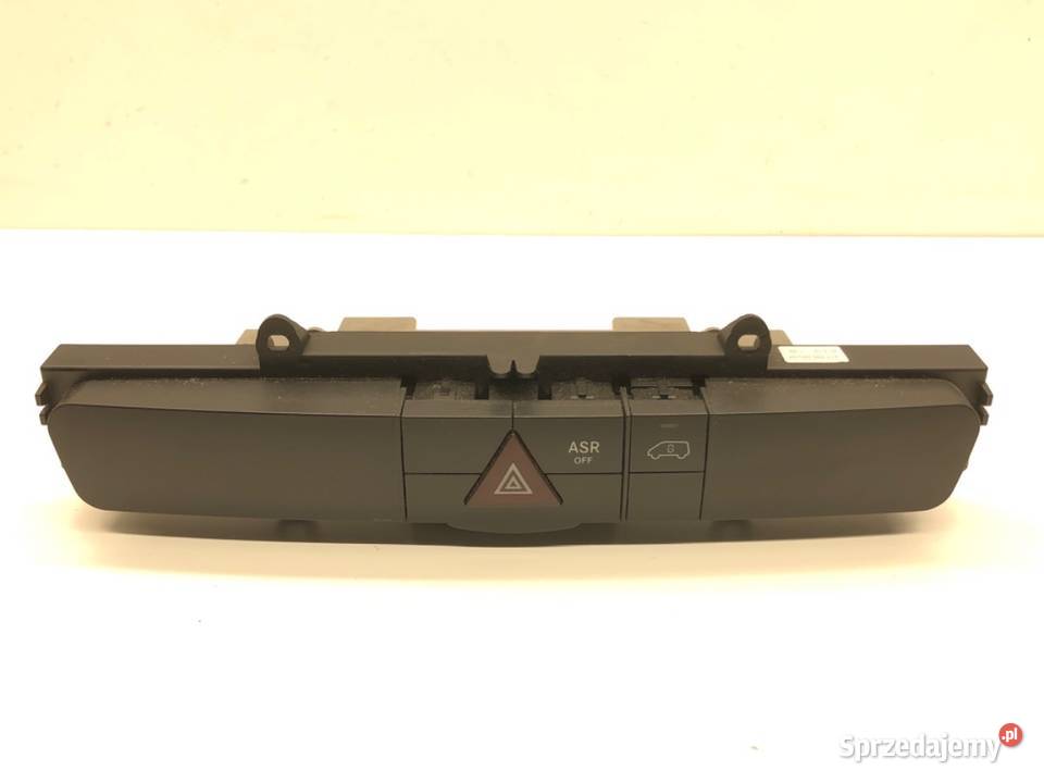 WŁĄCZNIK ŚWIATEŁ AWARYJNYCH VW CRAFTER 30 50