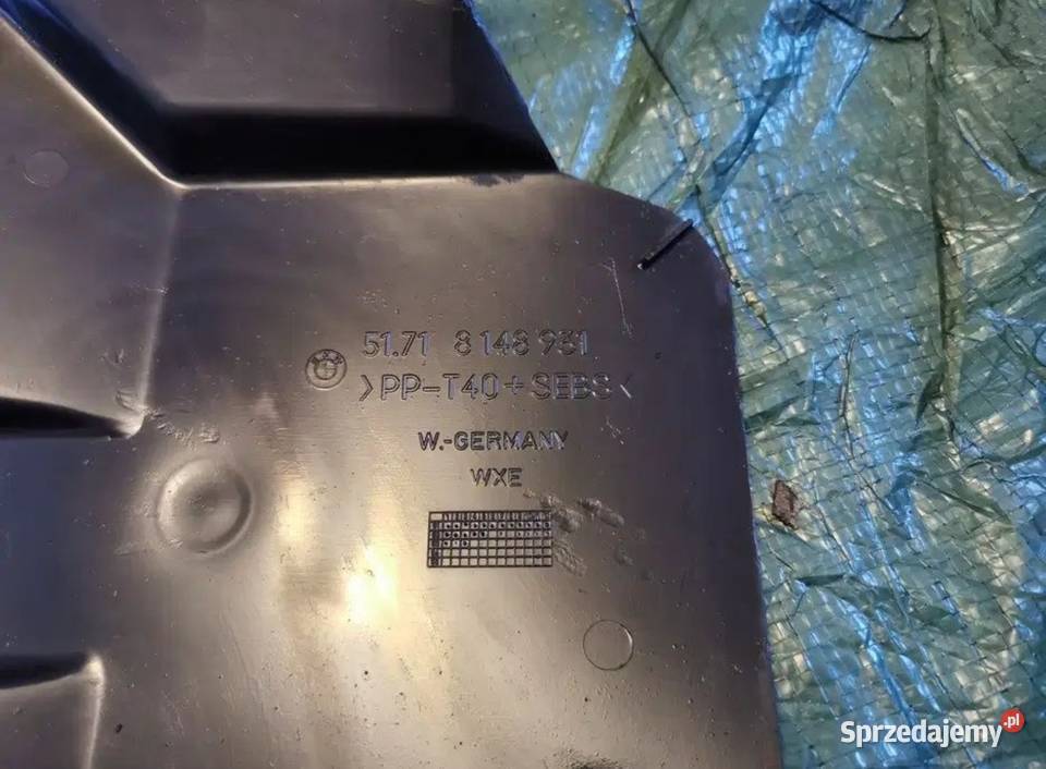 Osłona maskownica lampy lewy przód BMW E34 sprzedam