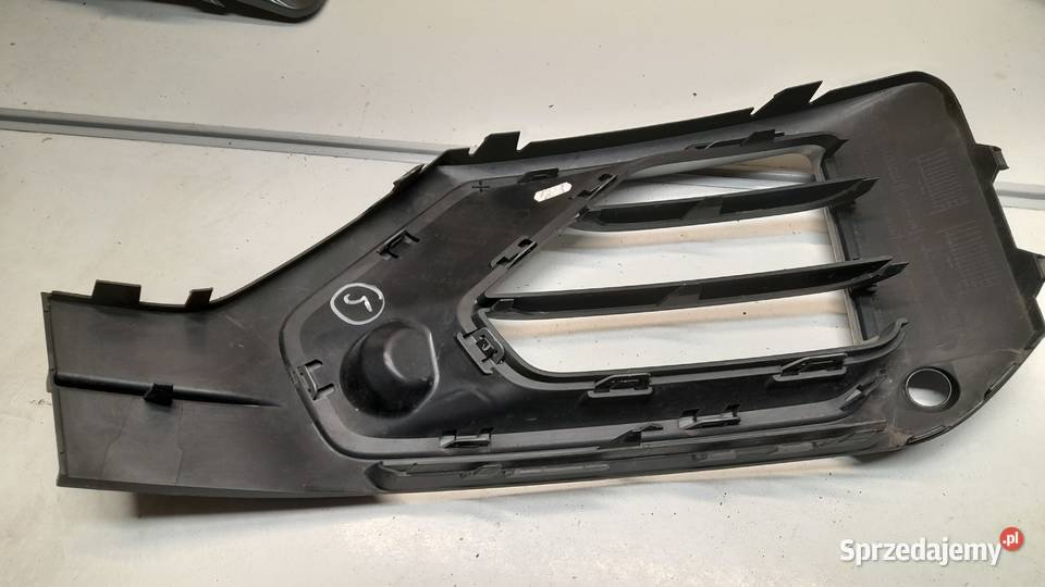 AUDI Q2 KRATKA ZAŚLEPKA ZDERZAKA PRAWA osobowe Goleniów sprzedam