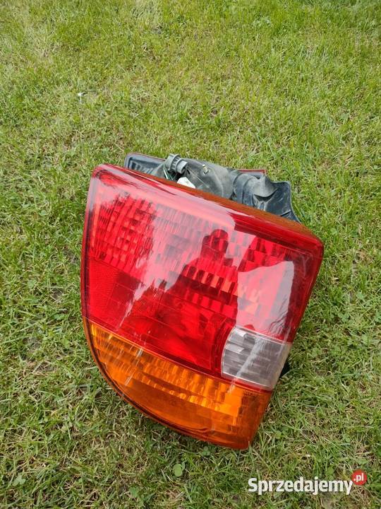 Lampy przódtył lewapraw strona Oryginalne Toyota Bulowice